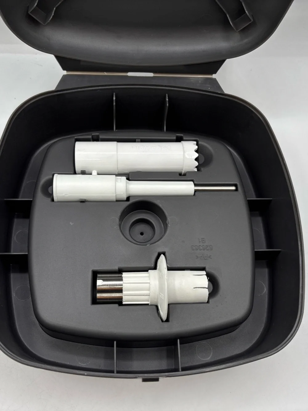 KitchenAid Food Processor Medium Shred Slice Disc Attachment w/Storage Container - Picture 9 of 9